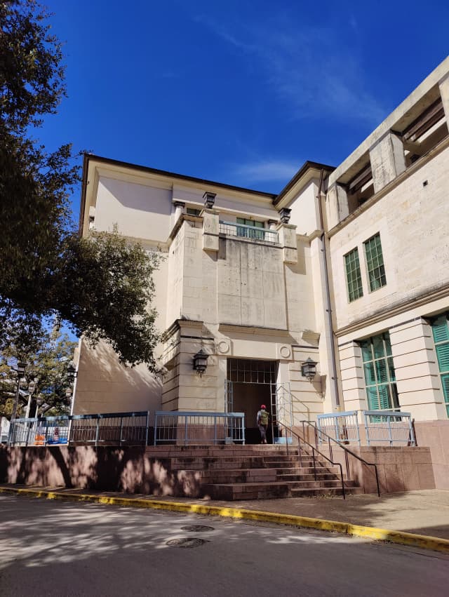 Photo of the Architecture Building at UT