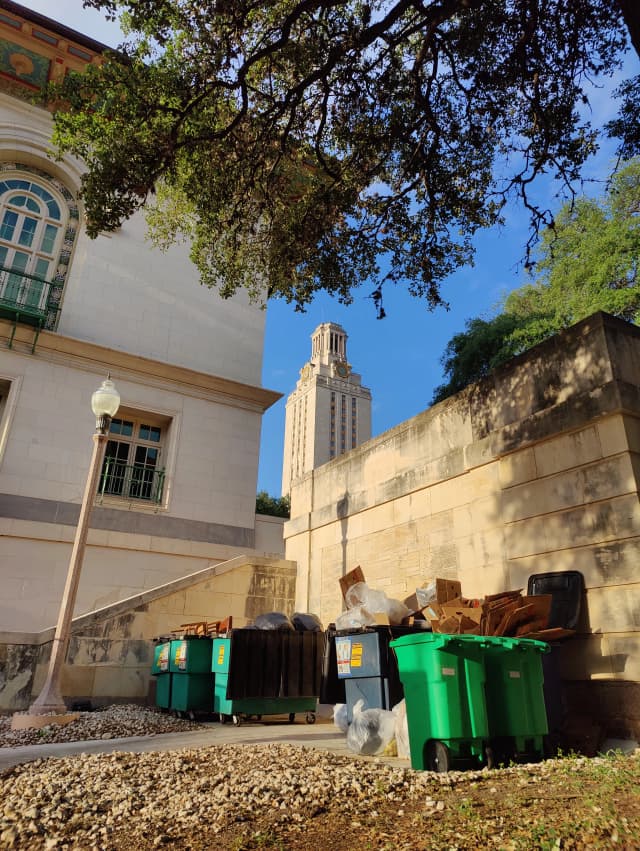 Photo of the UT Tower